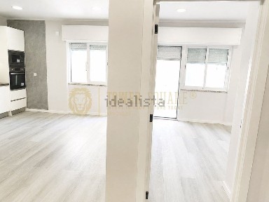 Apartamento T1 à venda no Centro da Amadora