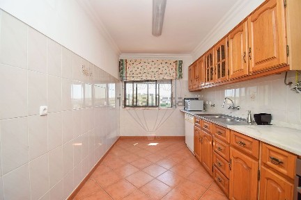 Apartamento T2 à venda na Rua Cidade da Covilhã