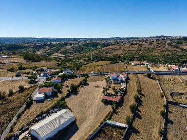 Moradia independente à venda na Estrada do Casal Sequeiro, 21