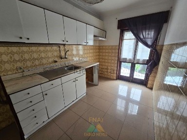 Apartamento T2 à venda na Rua da Bandeira