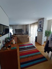 Apartamento T3 à venda na Quinta do Bosque