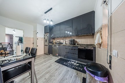 Apartamento T3 à venda em N2