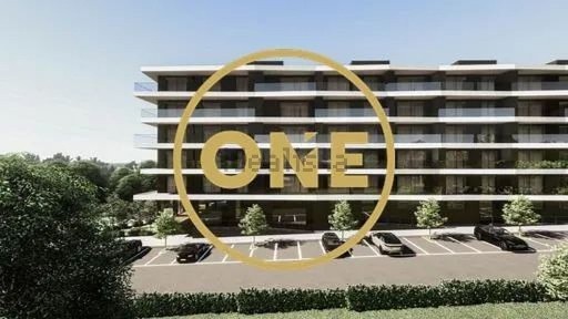 Apartamento T3 à venda na Rua Flávia Estefânia Guimarães