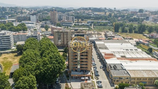 Apartamento T3 à venda na Rua de São Julião