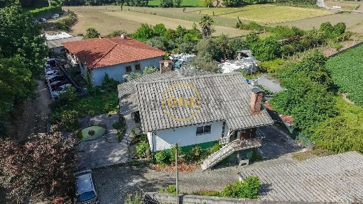Apartamento T3 à venda na Travessa do Moleiro