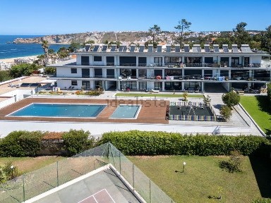 Apartamento T3 à venda em Cam. Real