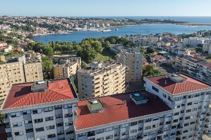 Apartamento T1 à venda na Rua Júlio Lourenço Pinto, 109