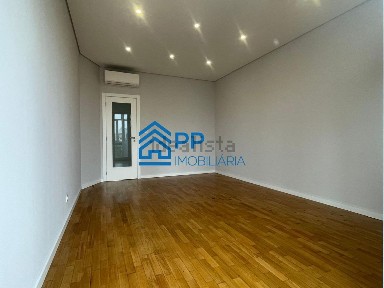 Apartamento T2 à venda em Casa da Música