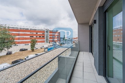 Apartamento T1 à venda na Rua Francisco Araújo Dantas, 76