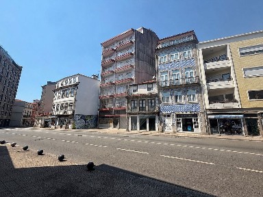Apartamento T2 à venda na Avenida de Rodrigues de Freitas