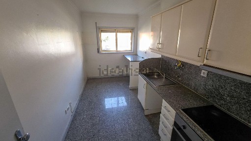 Apartamento T2 à venda na Rua da Bélgica, 1958