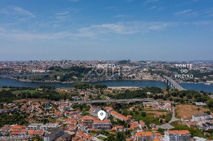 Apartamento T2 à venda na Rua Corredoura, 75