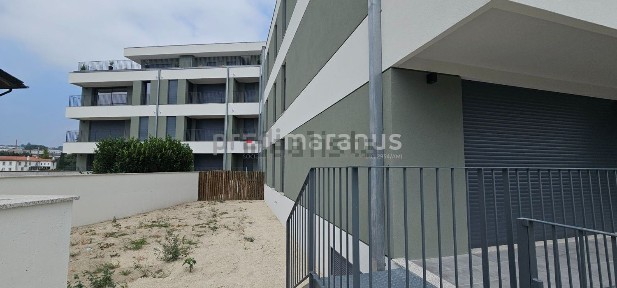 Apartamento T3 à venda na Rua de Guimarães