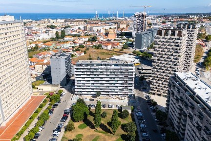 Apartamento T4 à venda no Monte Espinho - Zona Industrial