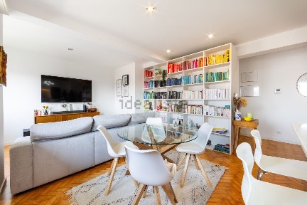 Apartamento T2 à venda na Rua da Bouça