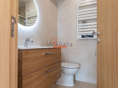 Apartamento T3 à venda na Estrada do Alvorão, 51