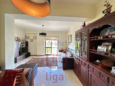 Apartamento T3 à venda em Nossa Senhora da Piedade