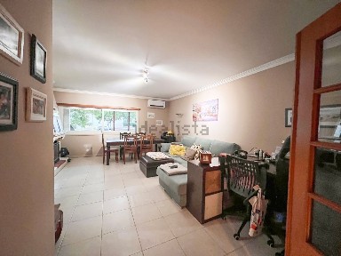 Apartamento T2 à venda na Rua da Serra do Caldeirão