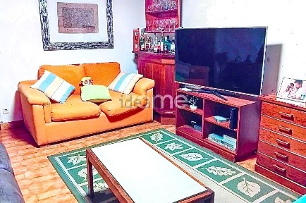 Apartamento T3 à venda na Rua da Escola Primária, 25