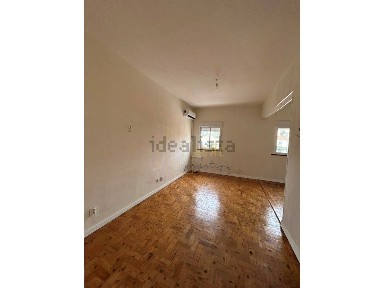 Apartamento T3 à venda na Rua Nossa Senhora Carmo, 26