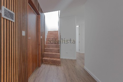 Apartamento T4 à venda na Rua do Porto, 80