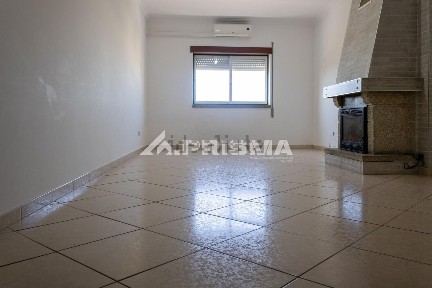 Apartamento T3 à venda em Alcains