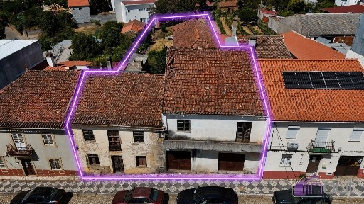 Moradia independente à venda em Cebolais de Cima e Retaxo