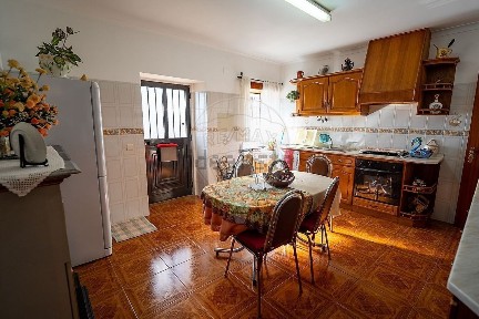 Moradia independente à venda em Idanha-a-Nova e Alcafozes