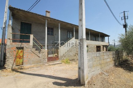 Noura, Rua Cumieira