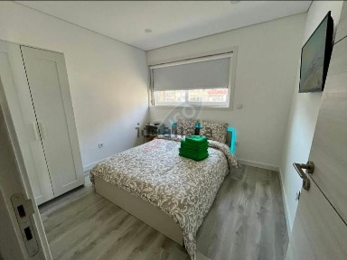 Arrendamento de apartamento T4 em Casa da Música