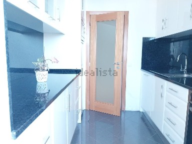 Arrendamento de apartamento T3 na Rua de 5 de Outubro s/n