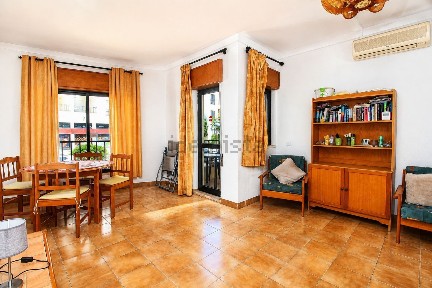 Apartamento T2 à venda na Estrada do Alvor s/n