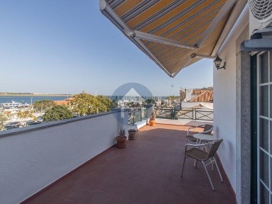 Apartamento T2 à venda na Rua da Princesa