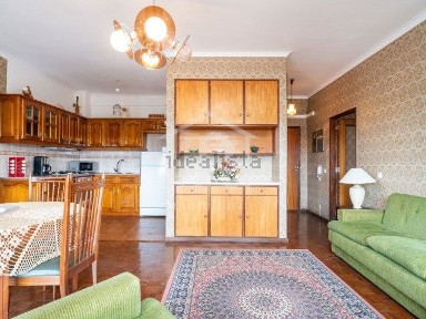 Apartamento T1 à venda na Rua Aveiro