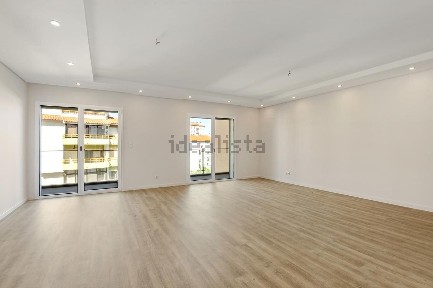 Arrendamento de apartamento T2 no Bairro de Santa Teresinha