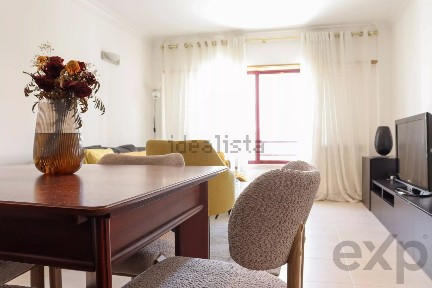 Arrendamento de apartamento T3 em Ramada e Caneças