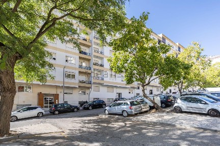 Apartamento T3 à venda no Centro de Belas - Quinta da Samaritana - Quinta da Fonteireira