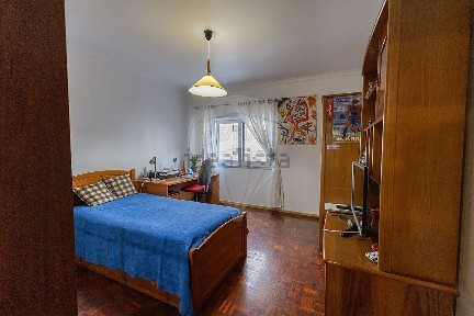 Apartamento T3 à venda na Praceta Júlio Dinis