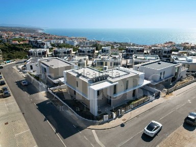 Ericeira, Ericeira Sul, Rua dos Descobrimentos