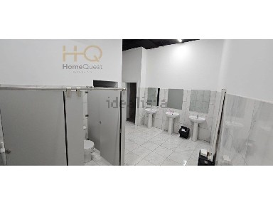 Espaço comercial à venda na Rua das Azenhas
