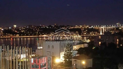 Apartamento de Luxo no Empreendimento São Paio
