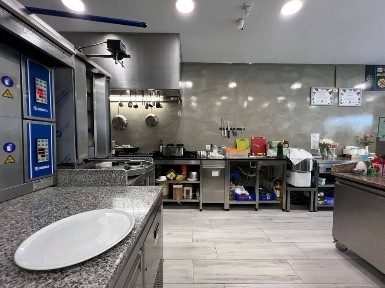 Tresspasse, resturante,takeaway,pizzaria,snackbar