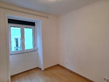 Apartamento T1 em Alfama, perto do metro e comboios Santa Apolónia