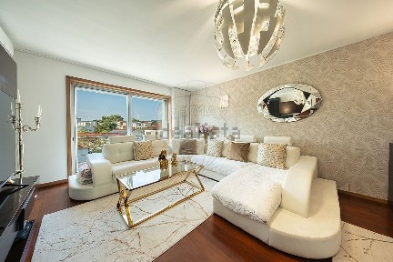 Arrendamento de apartamento T2 na Travessa da Lagoela