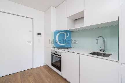 Arrendamento de apartamento T1 na Rua Horácio Marçal, 115