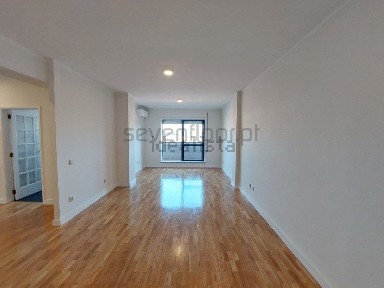 Arrendamento de apartamento T1 em Freixo