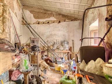 Apartamento T1 à venda na Rua da Barbacã