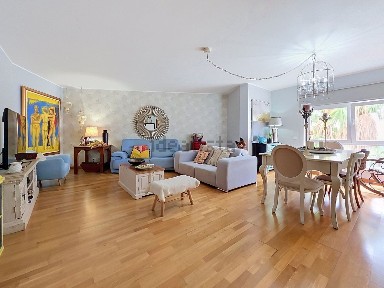 Apartamento T2 à venda na Rua da Pedra s/n