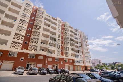 Apartamento T3 à venda na Rua da Raminha, 2