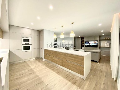 Apartamento T4 à venda na Penha - Vale da Amoreira